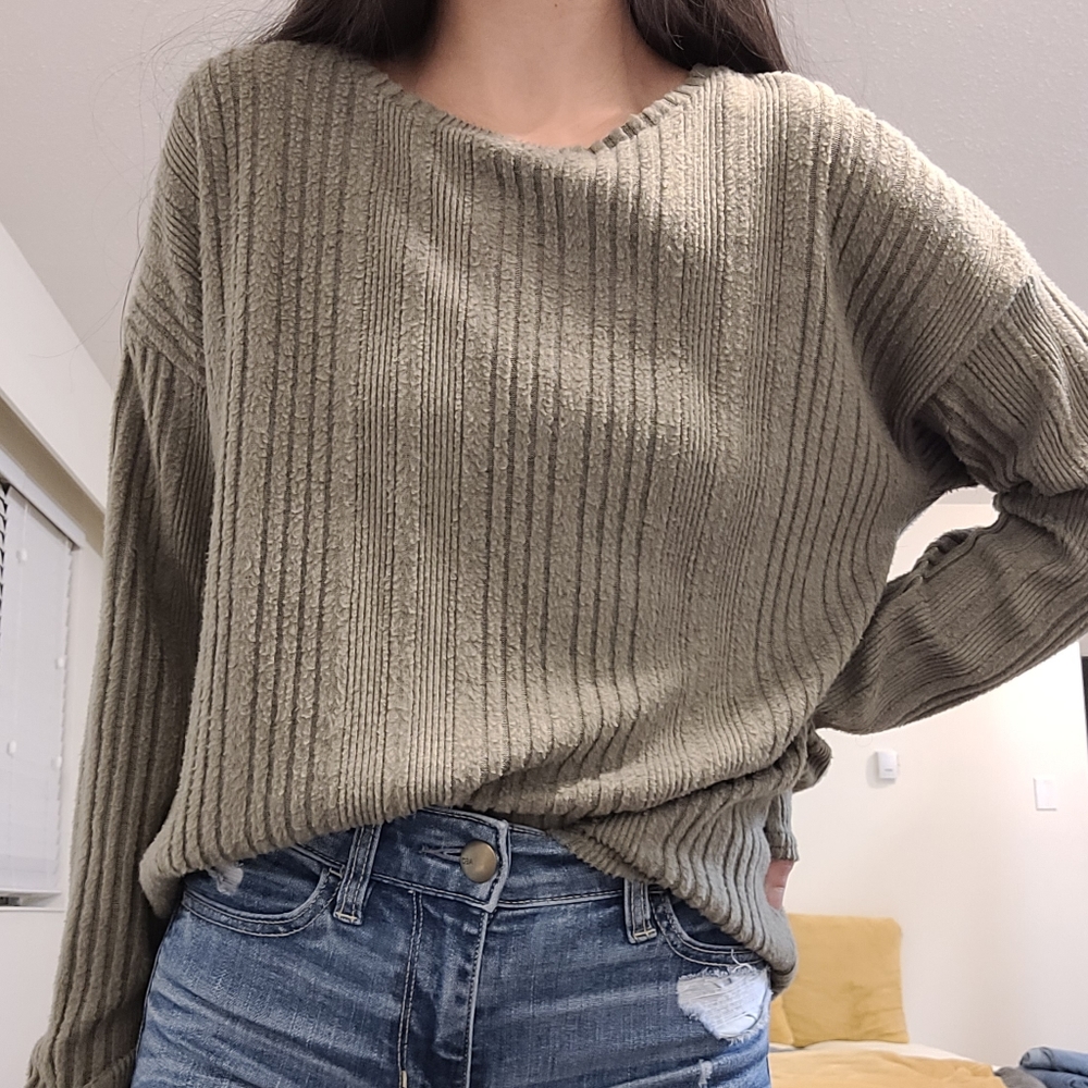 Medium Green Sweater